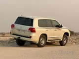 تويوتا لاند كروزر VXR 2015